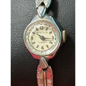 Vintage Westclox Ladies 17 Jewel Wristwatch: Winder Watch Works
